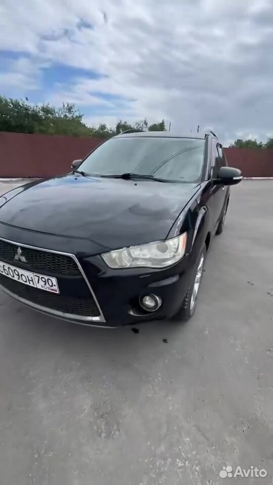 Mitsubishi Outlander 2.4 CVT, 2010, 218 494 км